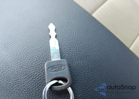 2014 Ford Police Interceptor из США, поврежденный, VIN 1FM5K8AR1EGB27295